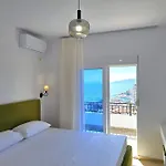 Ionian Blue Escape 304 - Happy